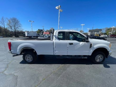 Used 2017 Ford F350 XL image 5