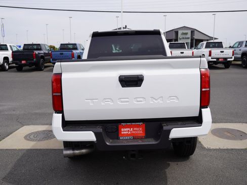 New 2026 Toyota Tacoma SR5 image 10