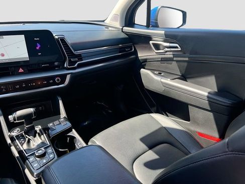 Used 2024 Kia Sportage EX image 23