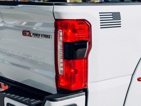 New 2026 Ford F250 Lariat w/ Black Appearance Package AWD/4WD image 17
