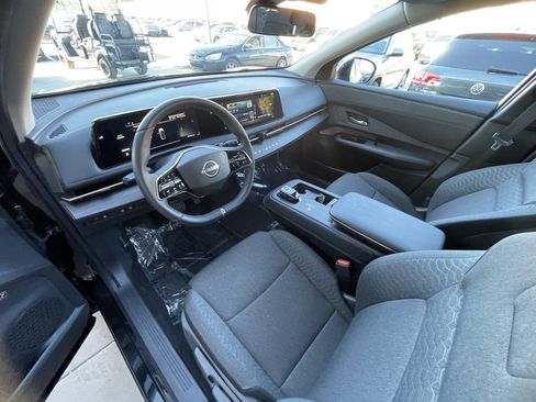 Used 2024 Nissan Ariya FWD image 19