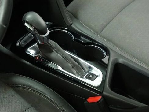 Used 2021 Buick Encore GX Select w/ Sport Touring Package FWD image 24