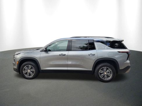 New 2026 Chevrolet Traverse LT w/ Driver Confidence Package image 4