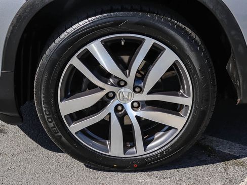 Used 2017 Honda Pilot Touring image 12