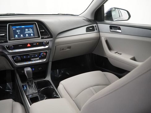 Used 2019 Hyundai Sonata SE FWD image 29