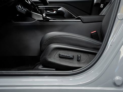 Certified 2025 Acura ADX FWD image 39