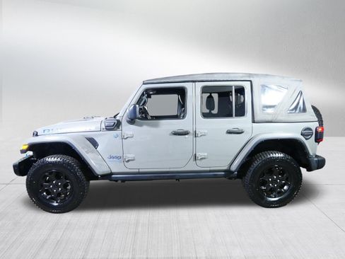 Used 2023 Jeep Wrangler Unlimited Rubicon 4xe w/ Steel Bumper Group AWD/4WD image 4