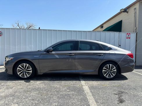 Used 2018 Honda Accord Hybrid image 2