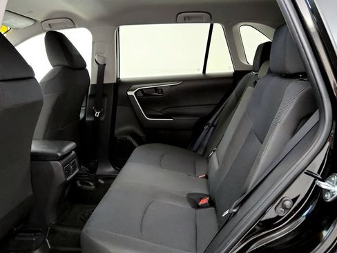 Used 2025 Toyota RAV4 LE AWD/4WD image 29
