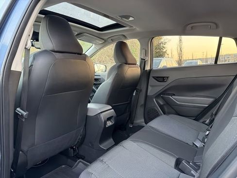 Used 2024 Subaru Crosstrek 2.0i Premium image 13