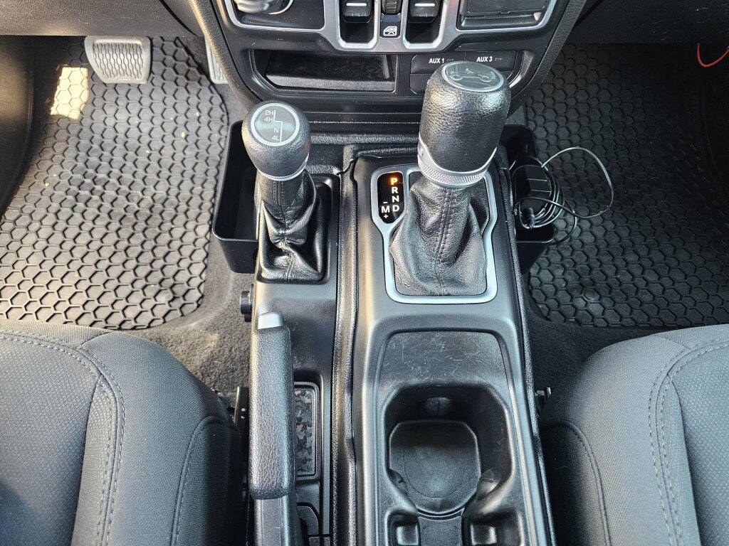 Used 2018 Jeep Wrangler Unlimited Sport S AWD/4WD image 26