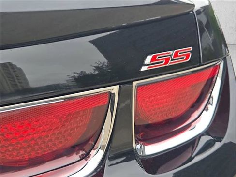 Used 2013 Chevrolet Camaro SS w/ RS Package RWD image 22