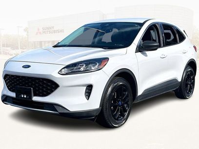 Used 2022 Ford Escape SE w/ Cold Weather Package