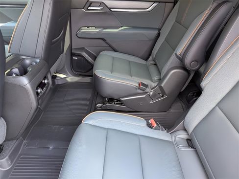 New 2026 GMC Acadia AT4 w/ Super Cruise Package image 14