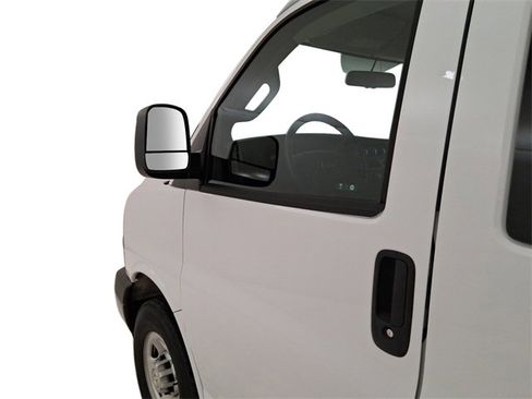 Used 2022 Chevrolet Express 3500 LS image 10