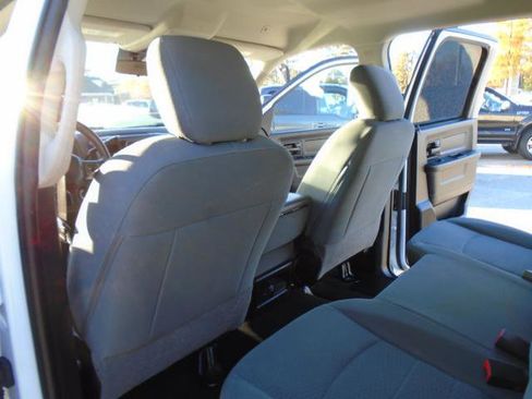 Used 2017 RAM 3500 Tradesman w/ Chrome Appearance Group image 30