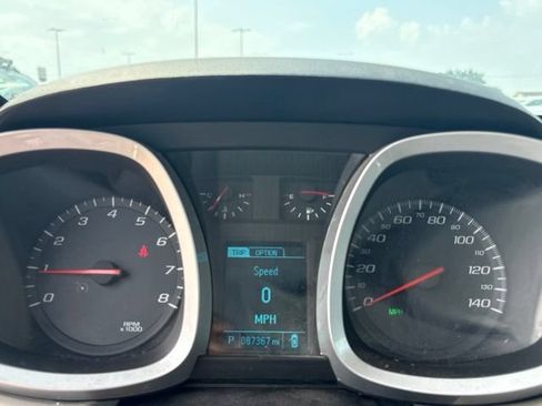 Used 2017 Chevrolet Equinox LS FWD image 13