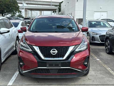 Used 2019 Nissan Murano Platinum w/ Cargo Package FWD image 2