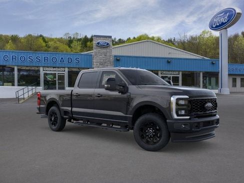 New 2026 Ford F250 Lariat w/ Black Appearance Package AWD/4WD image 7