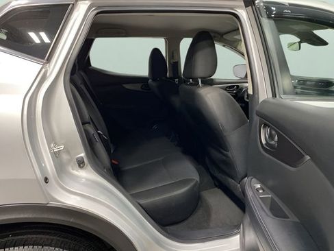 Used 2020 Nissan Rogue Sport S AWD/4WD image 25