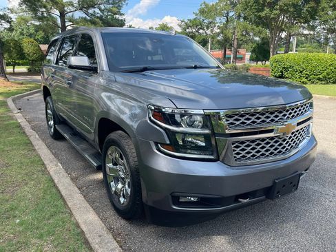 Used 2018 Chevrolet Tahoe LT w/ LT Signature Package RWD image 7