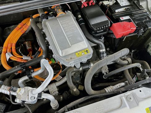 Used 2022 BMW iX xDrive50 w/ Premium Package image 32