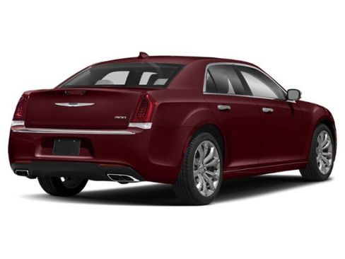 Used 2019 Chrysler 300 Touring w/ Sport Appearance Package RWD image 4