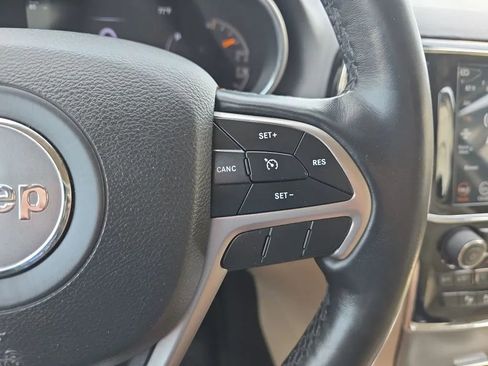 Used 2019 Jeep Grand Cherokee Limited image 21