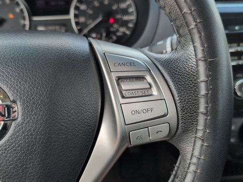 Used 2014 Nissan Altima 2.5 SL w/ Moonroof Package FWD image 15