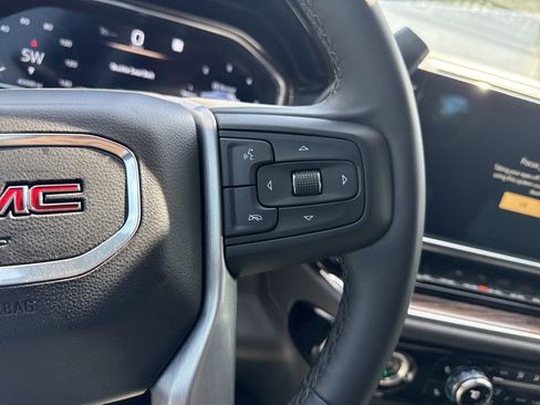 Used 2023 GMC Sierra 1500 Elevation AWD/4WD image 16