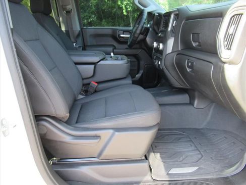 Used 2023 GMC Sierra 1500 Pro w/ Graphite Edition AWD/4WD image 11