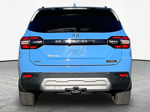 Used 2024 Honda Pilot TrailSport image 7
