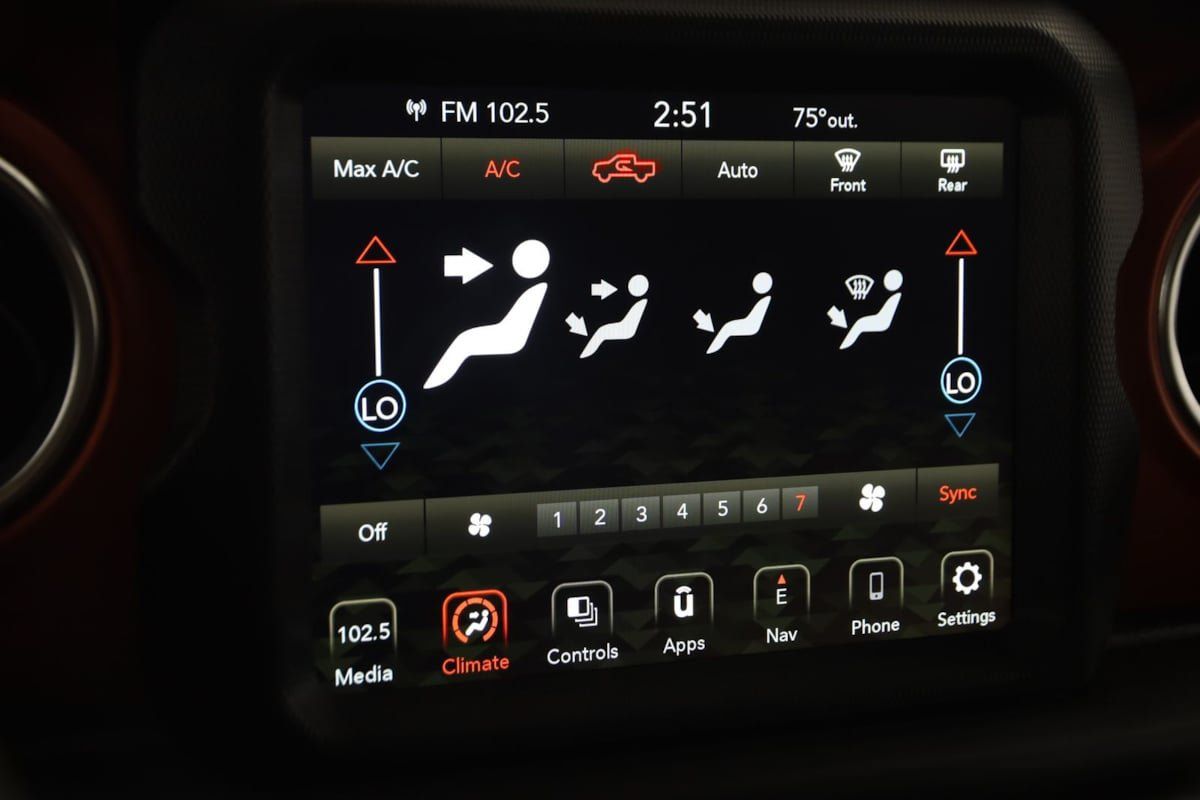 Used 2021 Jeep Gladiator Rubicon AWD/4WD image 31
