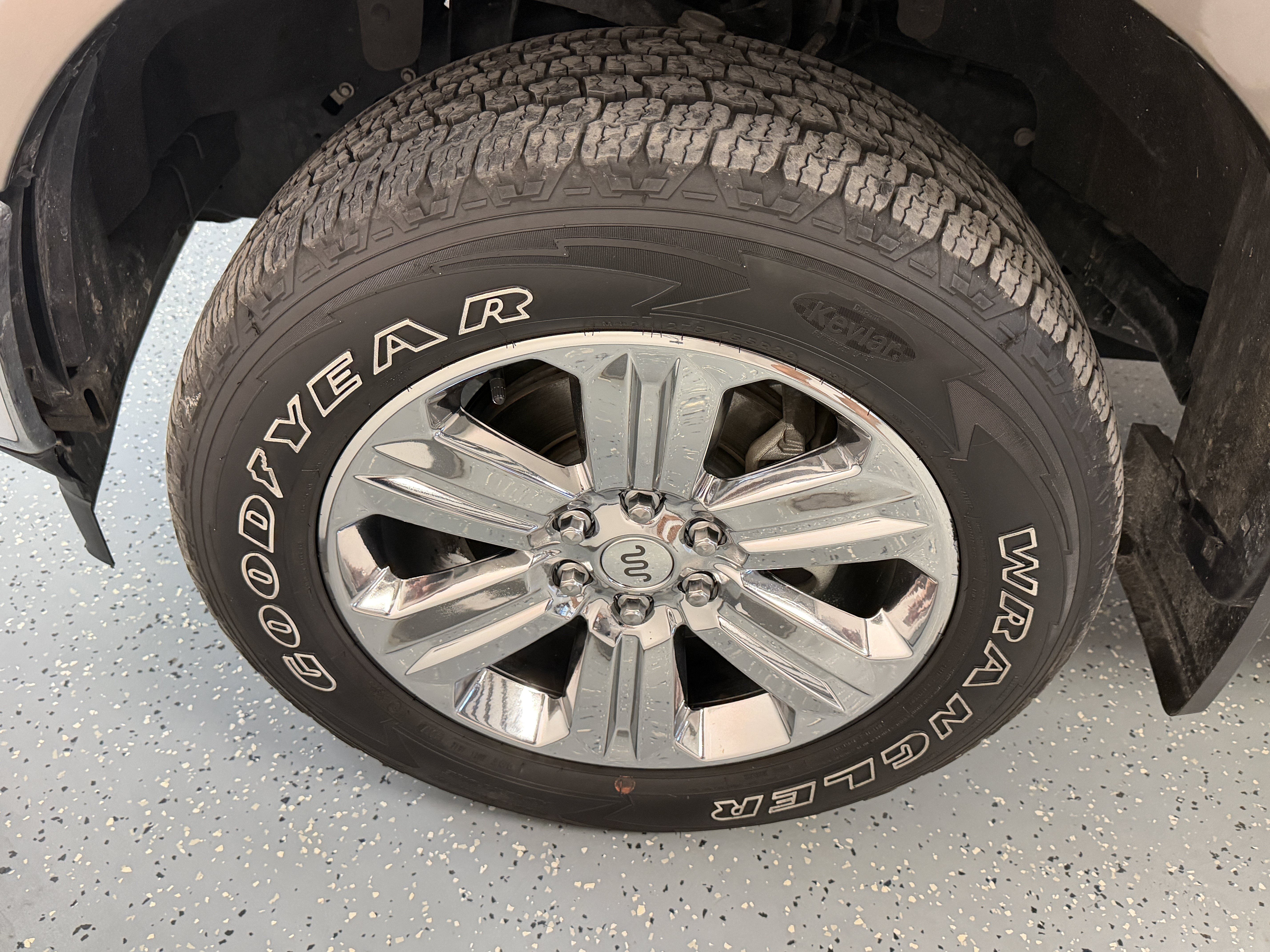 Used 2018 Ford F150 King Ranch w/ Equipment Group 601A Luxury AWD/4WD image 28