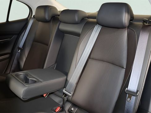 New 2025 MAZDA MAZDA3 2.5 Turbo Sedan w/Premium Plus image 19