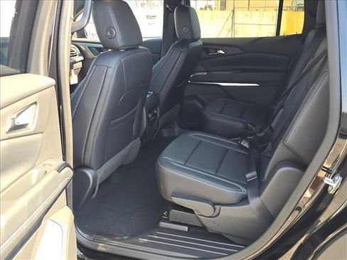 New 2026 Chevrolet Traverse LT w/ Driver Confidence Package FWD image 16
