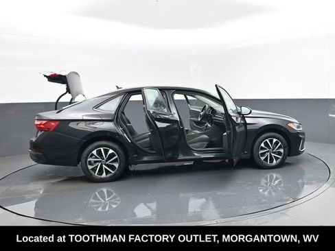 Used 2025 Volkswagen Jetta S FWD image 27