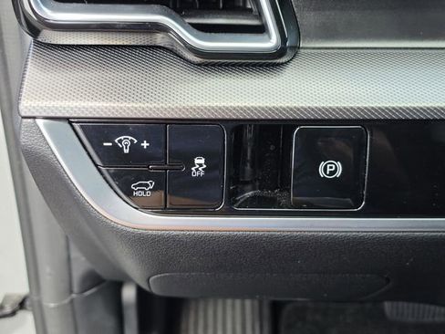 Used 2024 Kia Sportage SX image 35