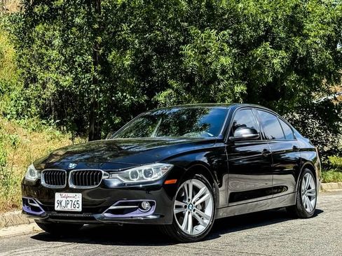 Used 2013 BMW 335i xDrive Sedan AWD/4WD image 2