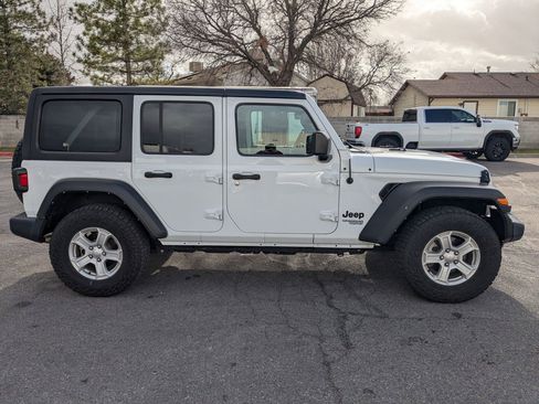 Used 2021 Jeep Wrangler Unlimited Sport S image 2