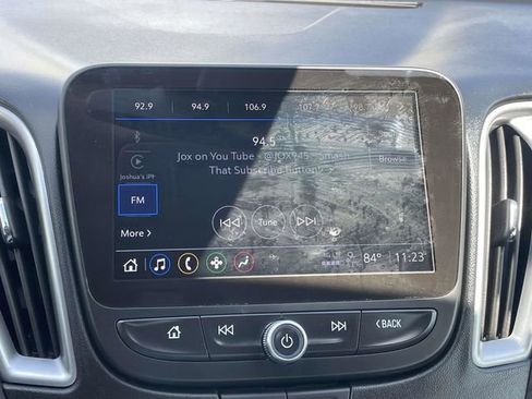 Used 2025 Chevrolet Malibu LT FWD image 21