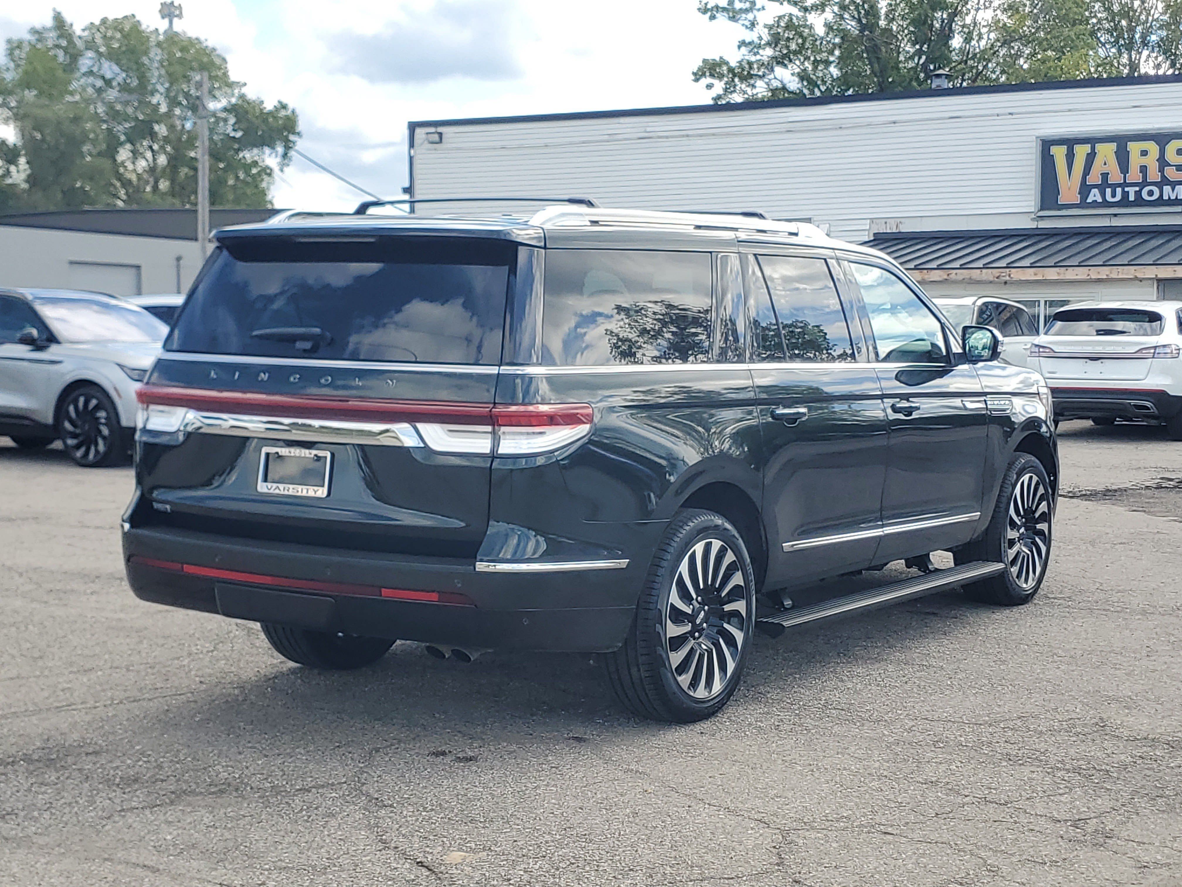 Certified 2023 Lincoln Navigator L Black Label AWD/4WD image 6