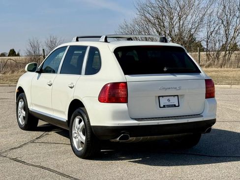 Used 2004 Porsche Cayenne S image 3