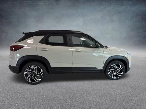 New 2026 Chevrolet TrailBlazer RS w/ Driver Confidence Package FWD image 5