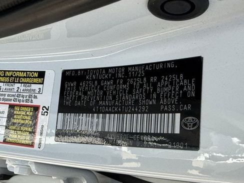 Used 2026 Toyota Camry SE FWD image 35