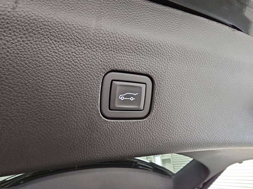 Certified 2024 Buick Enclave Essence w/ Sport Touring Edition FWD image 35