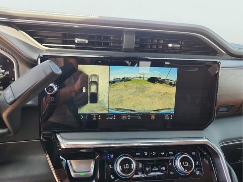 New 2026 GMC Sierra 3500 Denali Ultimate AWD/4WD image 23