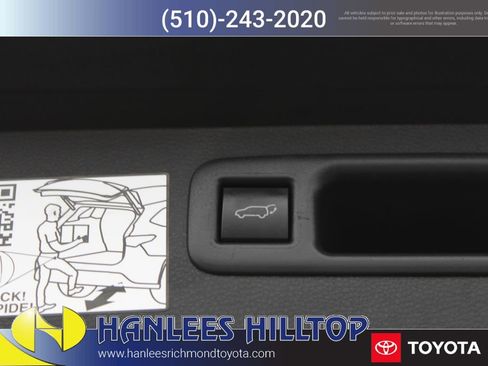 Used 2023 Toyota Highlander Limited image 12