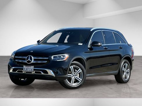 Used 2022 Mercedes-Benz GLC 300 image 2