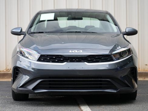 Used 2024 Kia Forte LXS FWD image 6